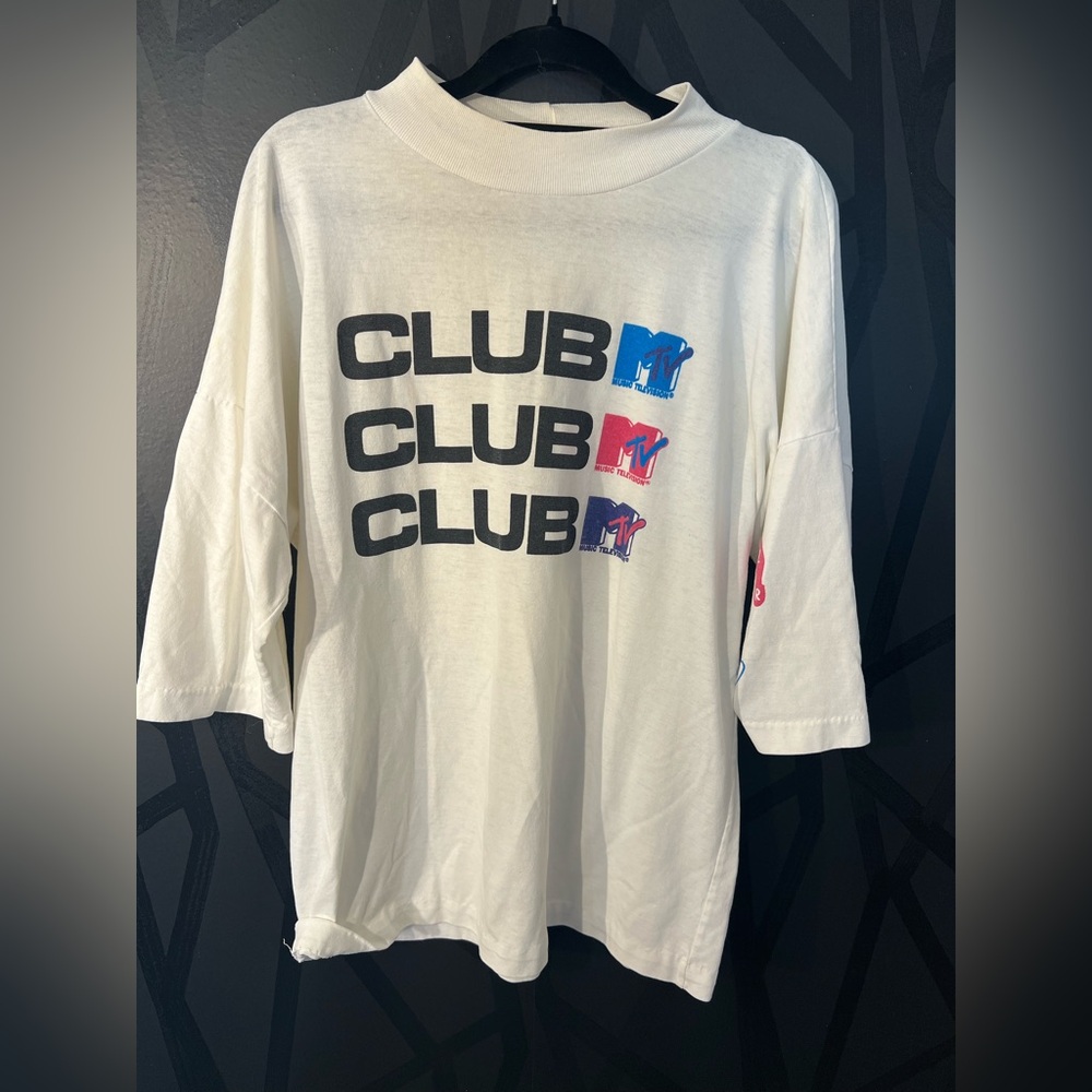 MTV Club Graphic T-Shirt